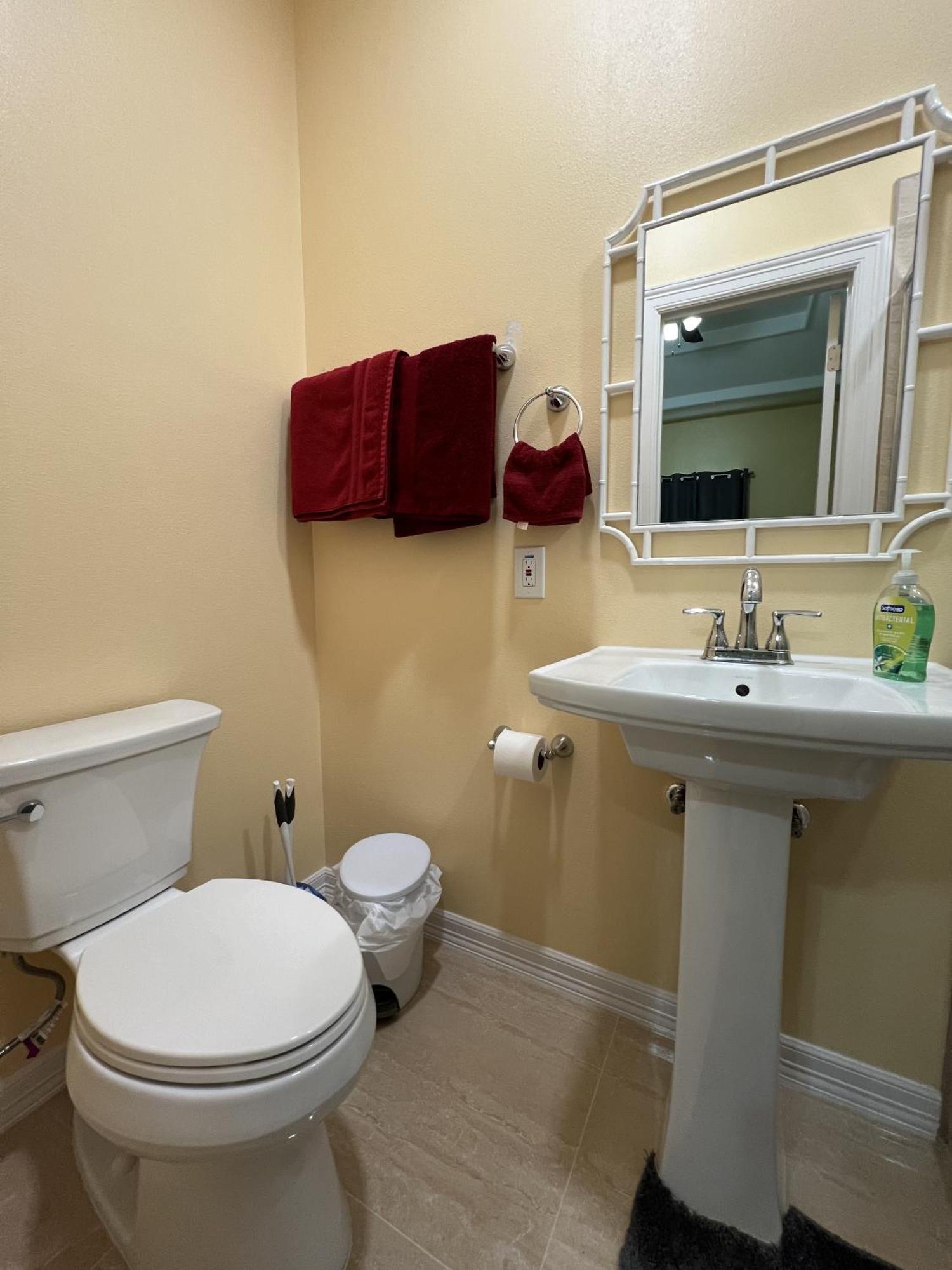 Homestay Con Entrada Independiente Edinburg